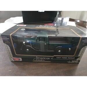 1937 Ford Pickup Truck Green and Black 1/24 Diecast Model Car by Motormax-NIB